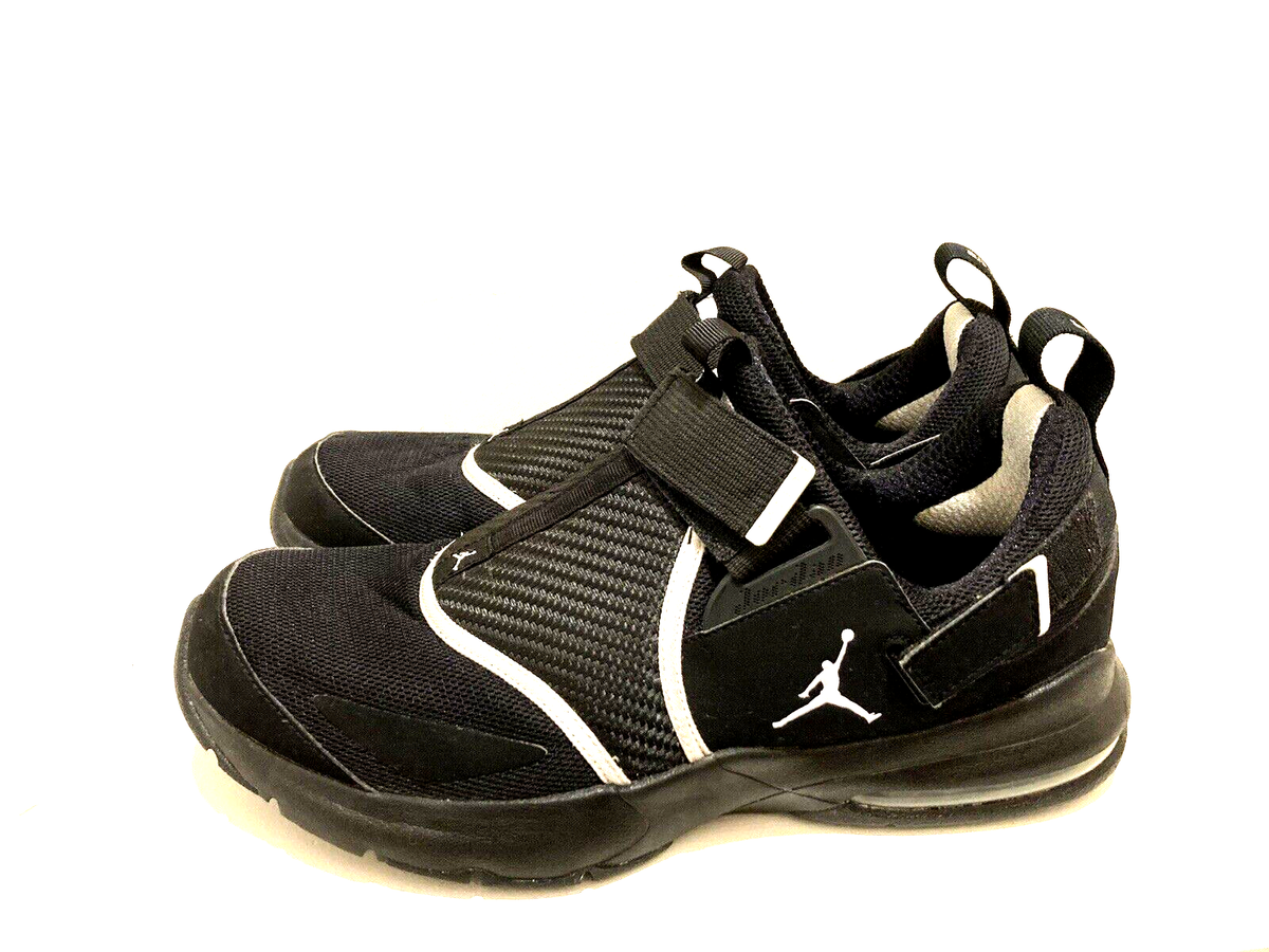 jordan trunner lx 11 black