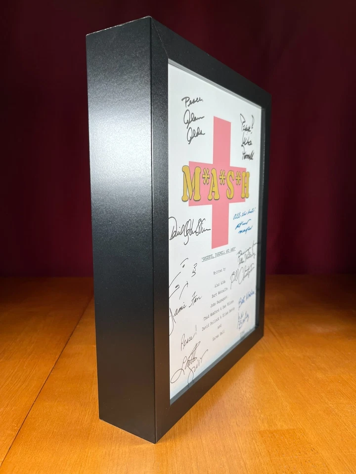 MASH Series Finale Script Signed- Autograph Reprints- 131 PAGES- M*A*S*H Script - Image 3 of 4