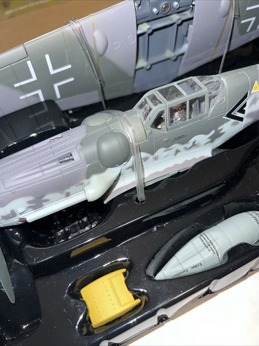 Ultimate Soldier Nazi Messerschmitt Bf-109G-6 Anton Toni Hackl 192 Victories1:32 - Picture 5 of 13