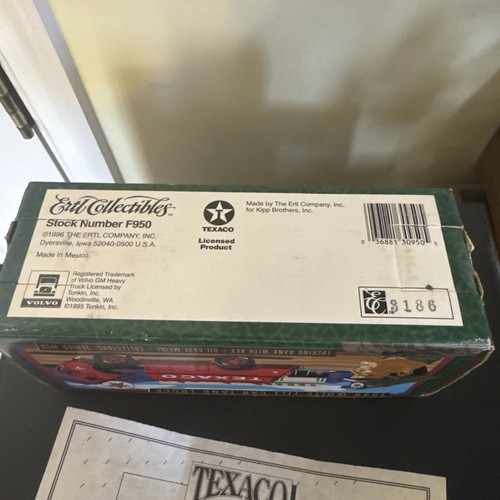 Texaco 1949 White Tilt Cab Tank Truck Ertl Collector Series #13 - Picture 13 of 13