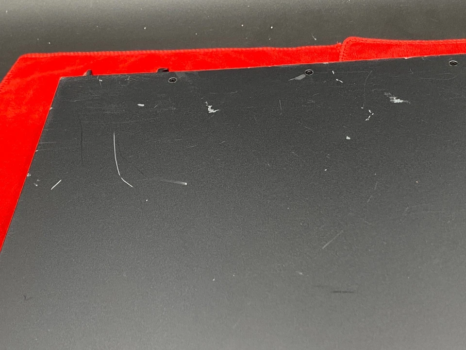 Puertos PoH RUCKUS ICX7150-48ZP-E2X10G 16x 1G RJ45/2,5G, 32x 1G RJ45 PoE+ 2x SFP+ Foto 3 de 4