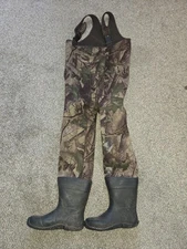 Youth Neoprene Waders 10/11