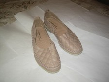 Ladies shoes ‘ Cushion-walk ‘ – dusky pink – size 5 - good condition