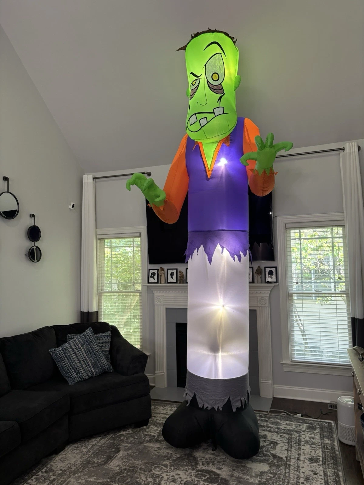 Gemmy Airblown Inflatable Prototype Halloween Yard Decoration 12 Ft.