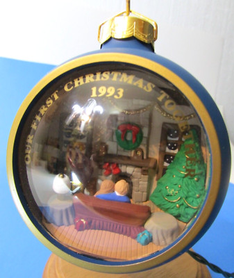 Hallmark Magic Ornament 1993 OUR FIRST CHRISTMAS TOGETHER light  **VIDEO**