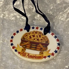 Longaberger Pottery 1998 Basket  Tie-on - All  American Pie - New in Box