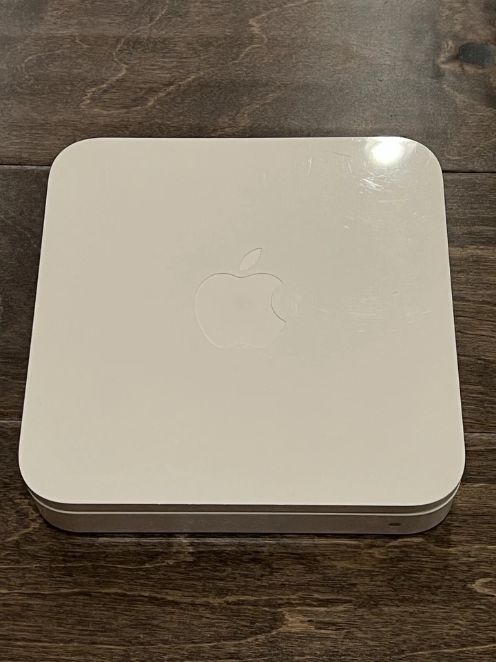 Apple Airport Extreme Base Station A1354 WiFi Router With Power Cord 4th Gen - Image 2 of 4