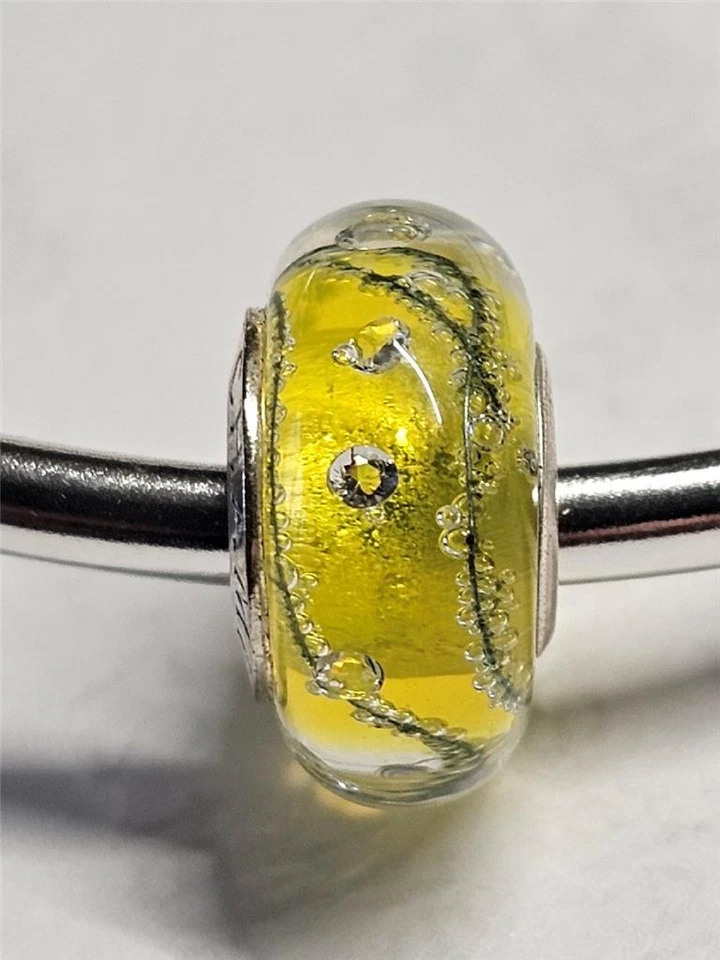 全新 Chamilia CITY 灯 黄色钢 Murano 玻璃和纯银珠 2116-0077 40 美元 — 第 2/4 张图片