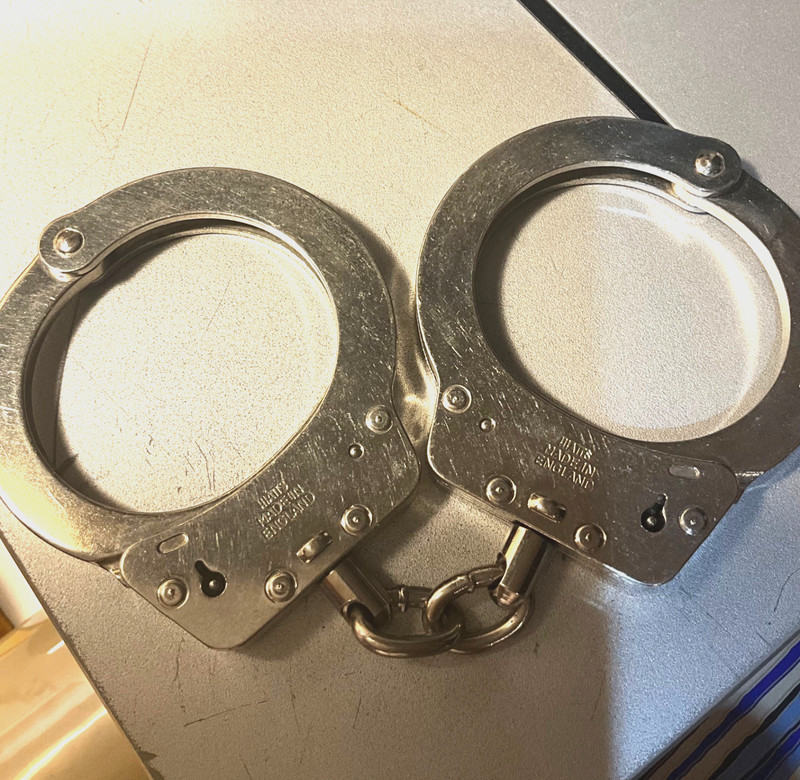 Vintage HIATTS Handcuffs without Key ~ Made in England