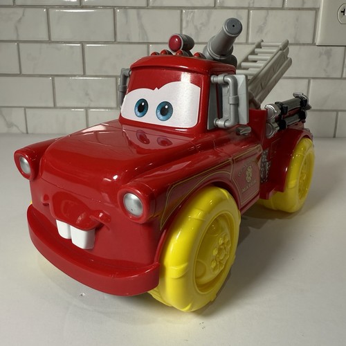 2015 Mattel Disney Pixar Cars Rescue Squad Mater Hydro Wheels Water Toy 11" - Picture 8 of 13