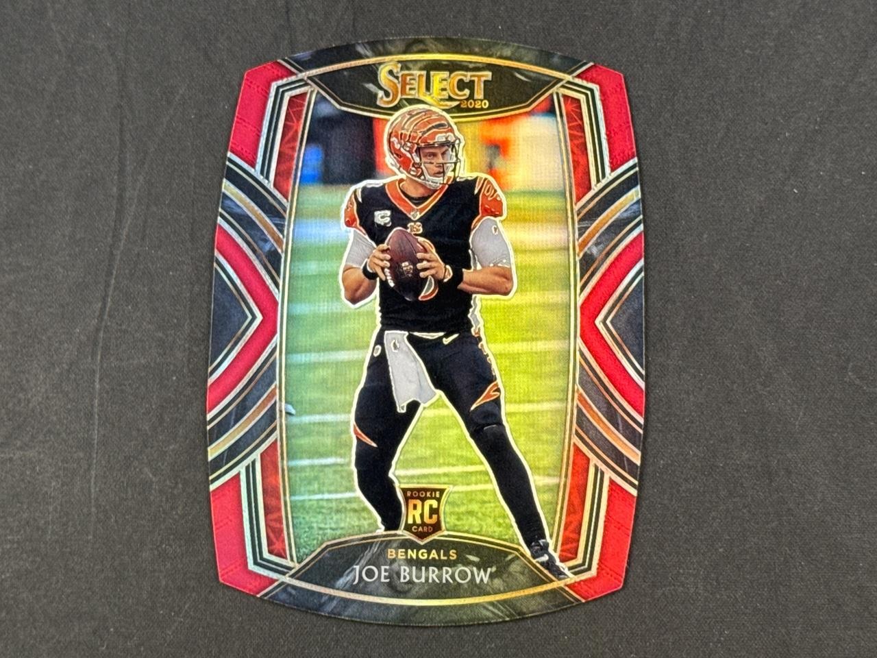 2020 PANINI SELECT JOE BURROW #246 ROOKIE CLUB LEVEL RED DIE-CUT PRIZMS SP