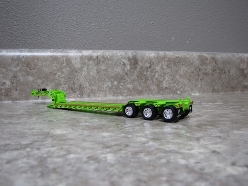 DCP 1/64 Lime Green Fontaine Tri-Axle Detachable Lowboy Trailer Toy - Picture 2 of 2