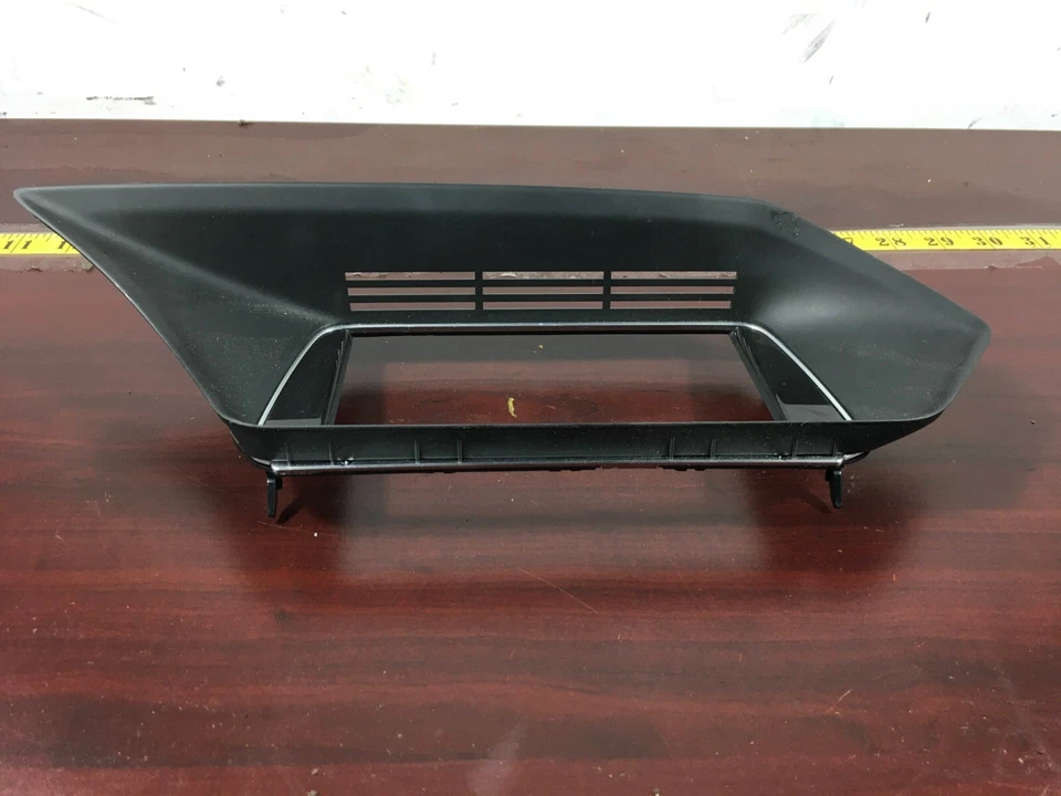 Mercedes-Benz E350 2010-2016 pantalla envolvente moldura A2126801936 LHD OEM. Foto 3 de 4