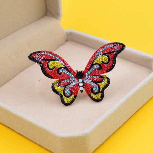 Women Brooch Butterfly Brooches Winter Fashion Coat Brooch Pin Accessories Gift