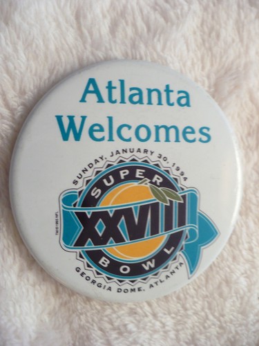 TR- 1994 ATLANTA WELCOMES SUPER BOWL XXVIII GEORGIA BOWL PIN BADGE #41593 (NICE! - Picture 5 of 8