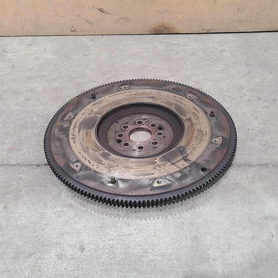 Volante manual Mustang Cobra 96-98 4,6 L 8 pernos Aa7422 Foto 2 de 4