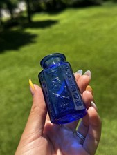 Antique Cobalt Blue Glass Poison Bottle Skull & Crossbones S&D 173 Sharp Dohme