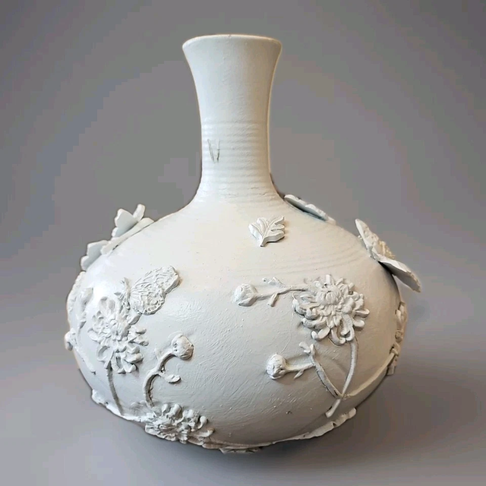 Jarrón decorativo con tema mariposa hecho a mano mariposas con molde de silicona. Foto 3 de 4