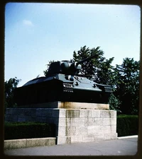 Soviet Tank Memorial W. BERLIN Germany - 1961 Stereo Realist 3D Slide #1132