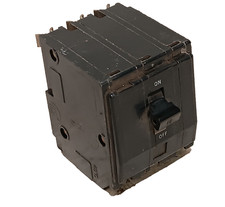 Square D QO315, 3-Pole Type QO Circuit Breaker, 240VAC, 15A, Made in USA