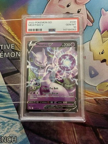 Pokemon Card Mewtwo v 2022 Alternate Full Art Holo Card 30/78 PSA 10 One Owner