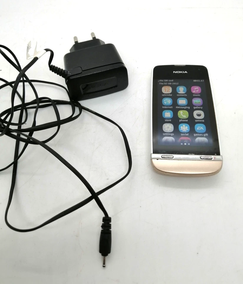 Teléfono móvil Nokia Asha 311-RM714 FM 3,15 MP 3,0 pulgadas pantalla táctil 100 % funcionando Foto 3 de 4