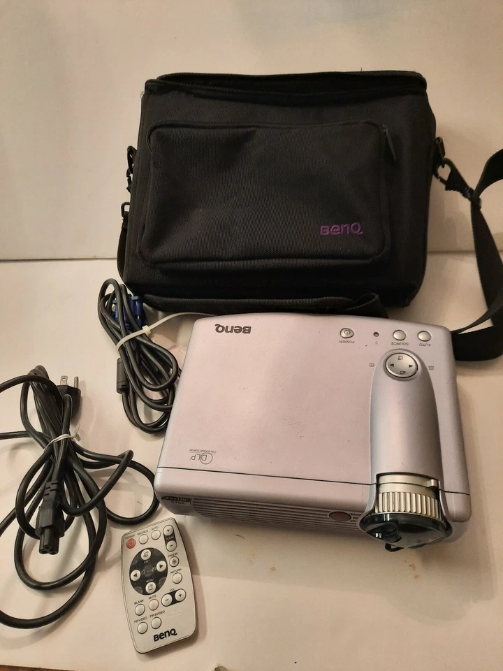 Benq SVGA Home Theater Projector PB 2120 with Remote, Cables , Carrying Case  - Image 2 of 4