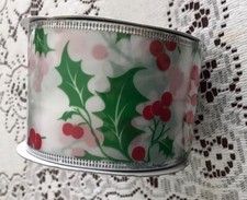 Holiday/Christmas Wire Edge Ribbon 2.5  X 10 Yards 30 ft HOLLY/BERRIES New