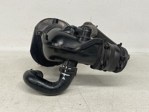 ⭐15-19 LAND ROVER DISCOVERY SPORT AIR INTAKE RESONATOR HOSE DUCT OEM LOT2605 - Picture 4 of 9