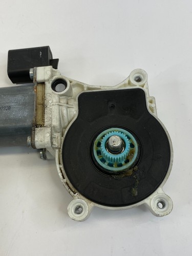 2005-2010 Chrysler 300 Front Left Driver Side Door Window Motor 994668-102 OEM - Picture 6 of 10