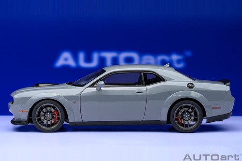 2022 DODGE CHALLENGER R/T SCAT PACK WIDEBODY SMOKE SHOW GRAY 1:18 AUTOart 71774 - Picture 2 of 20