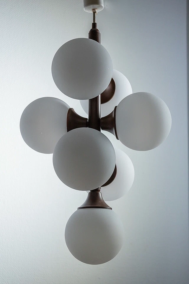 Colgante Stilnovo Moderno KAISER ART DECO Marrón con 7 Globos de Vidrio Ópalo Blanco Foto 3 de 4