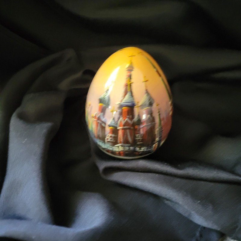 Vintage Russian Cathedral Hand Painted  Lacquered Egg - Signed by Artist 3" 