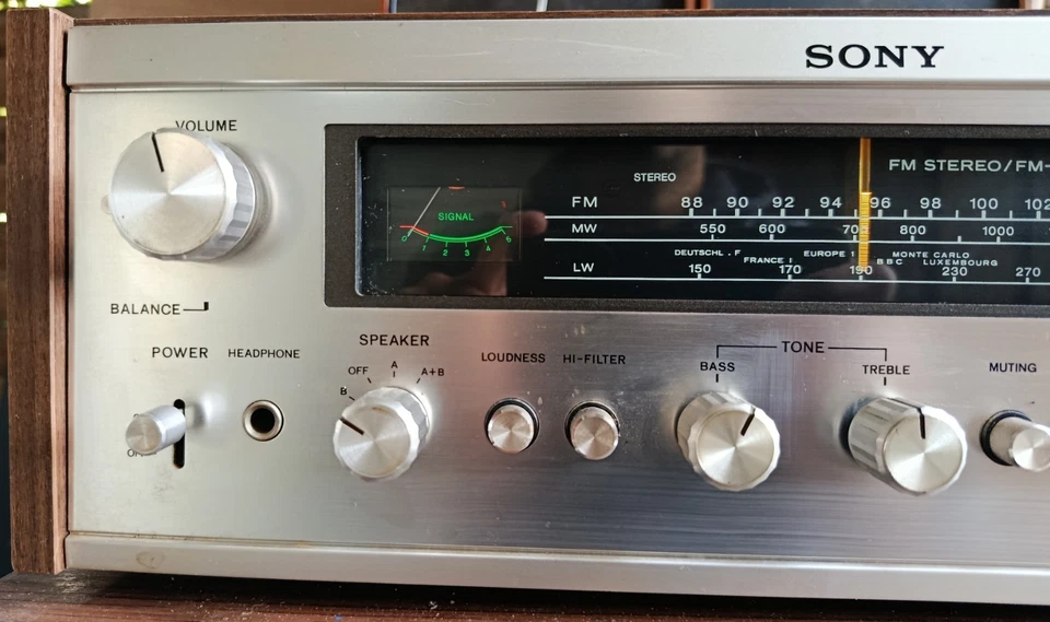 Amplificateur SONY STR-7035 Radio FM Stéréo /MW-LW (STR-7035L) - Immagine 2 di 4