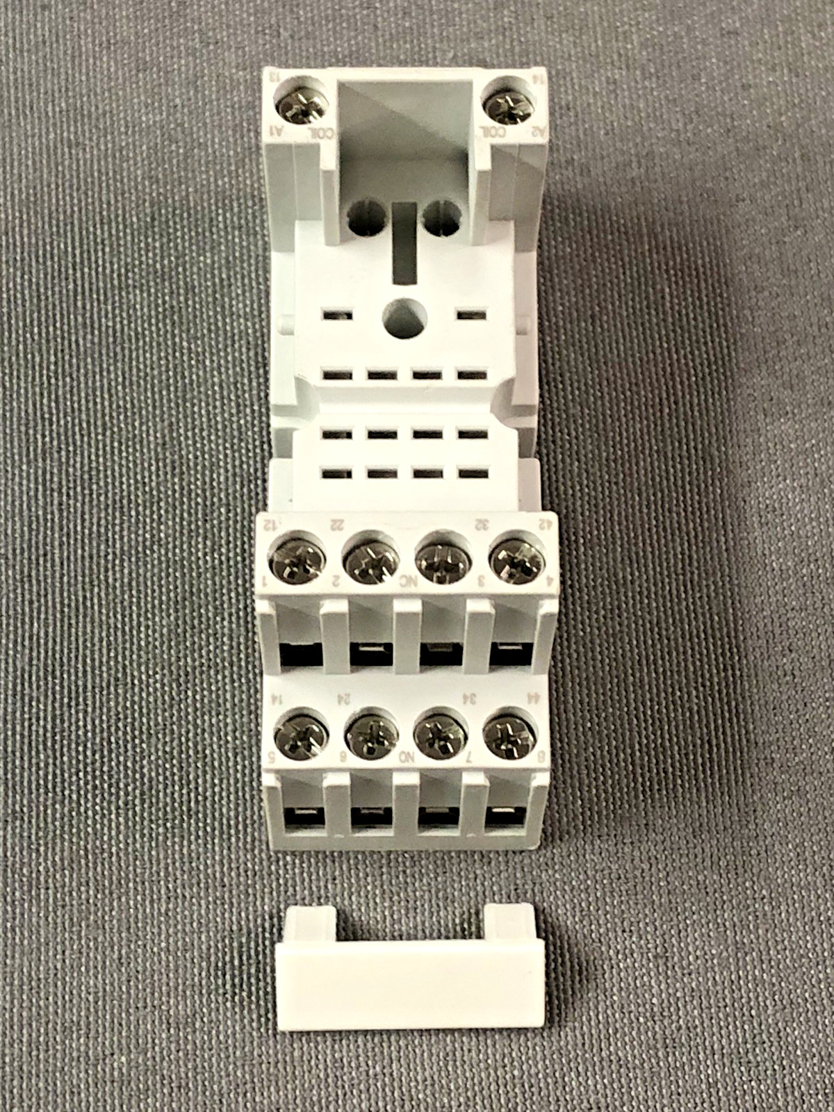 (1) ABB CR-M4SS Relay Socket & Marker- For use with CR-M Ser. 2PDT & 4PDT Relays