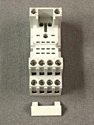 (1) ABB CR-M4SS Relay Socket & Marker- For use with CR-M Ser. 2PDT & 4PDT Relays