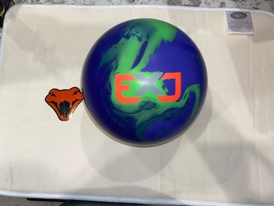 【新品】VENOM EXJ 15ポンド シャミー付き Motiv Venom ExJ Limited Edition Bowling Ball 15 LB. 1ST QUAL new