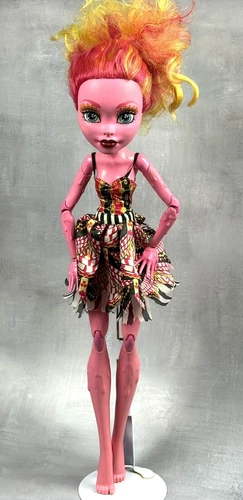 Monster High 18 inch tall doll 2014 Gooliope Jellington Freak Du Chic 0093