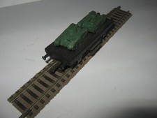 LIMA CARRO MILITARE CON CARRI ARMATI ANNI 60  IN SCALA HO