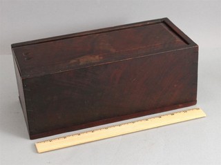 BEST 18thC Antique Dovetailed Figured Mahogany Primitive Wood Candle Box NR