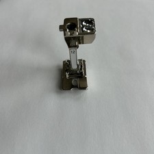BERNINA #12 Piede ingombrante piede a pressione overlock