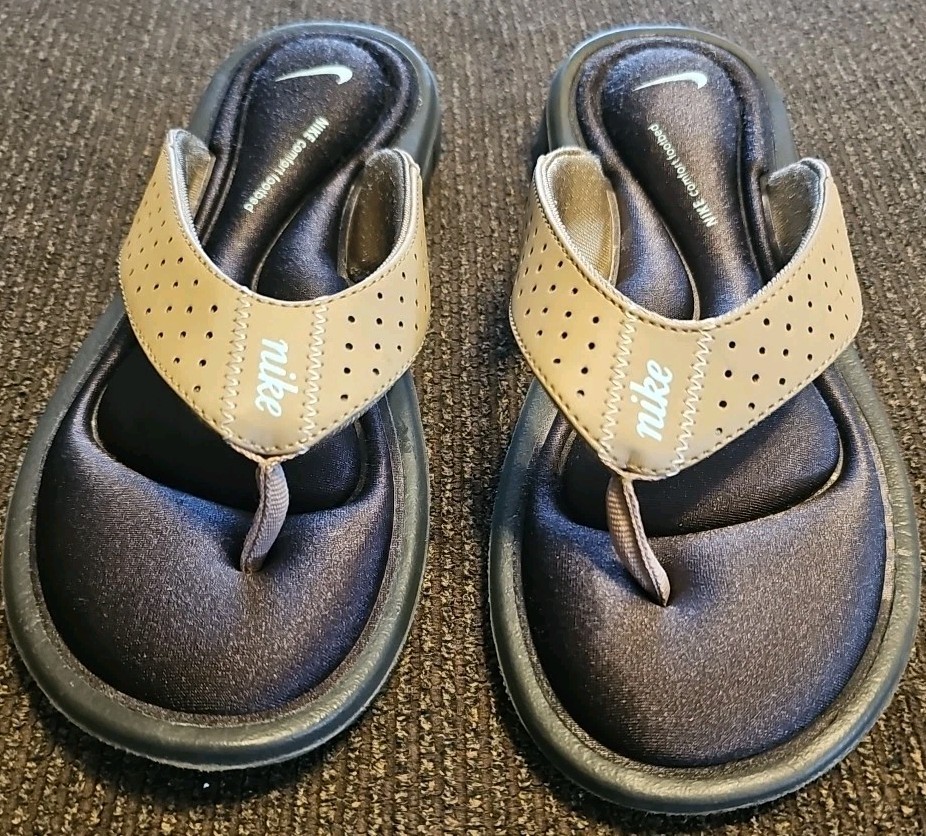 Nike Comfort Footbed Women’s 7 Beige Brown Outdoor Slides Thong Sandals Shoes
