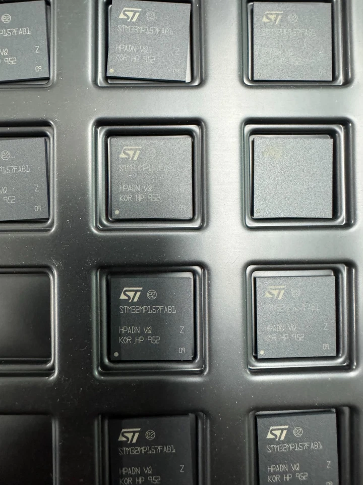 STM32MP157FAB1 Dual Cortex-A7/M4 MPU 800MHz 3D GPU BGA-257 1pc New - Image 2 of 2