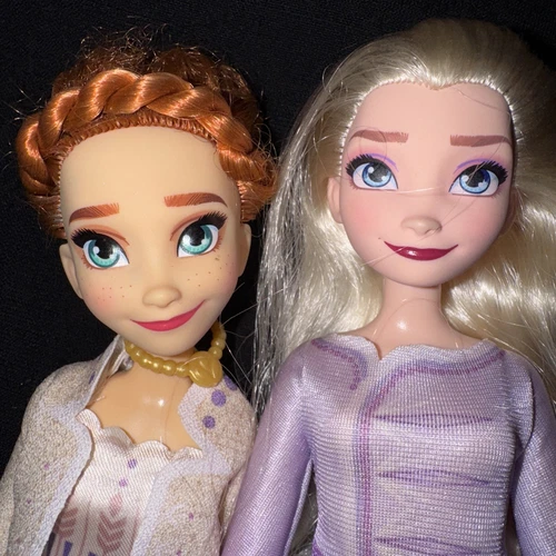 Disney Frozen 2 Palace Sisters Elsa & Anna Fashion Doll 2-Pack Set