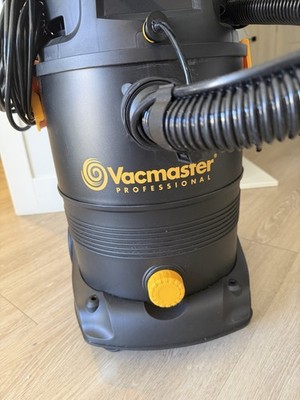 Vacmaster 8 Gallon Wet/Dry Shop Vacuum Cleaner with Carpet Shampoo System 5.5 HP