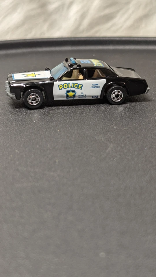 De colección 1977 Hot Wheels Police #123 Yellow Star Negro Diecast Malasia 1/64 Usado en Excelente Condición Foto 3 de 4
