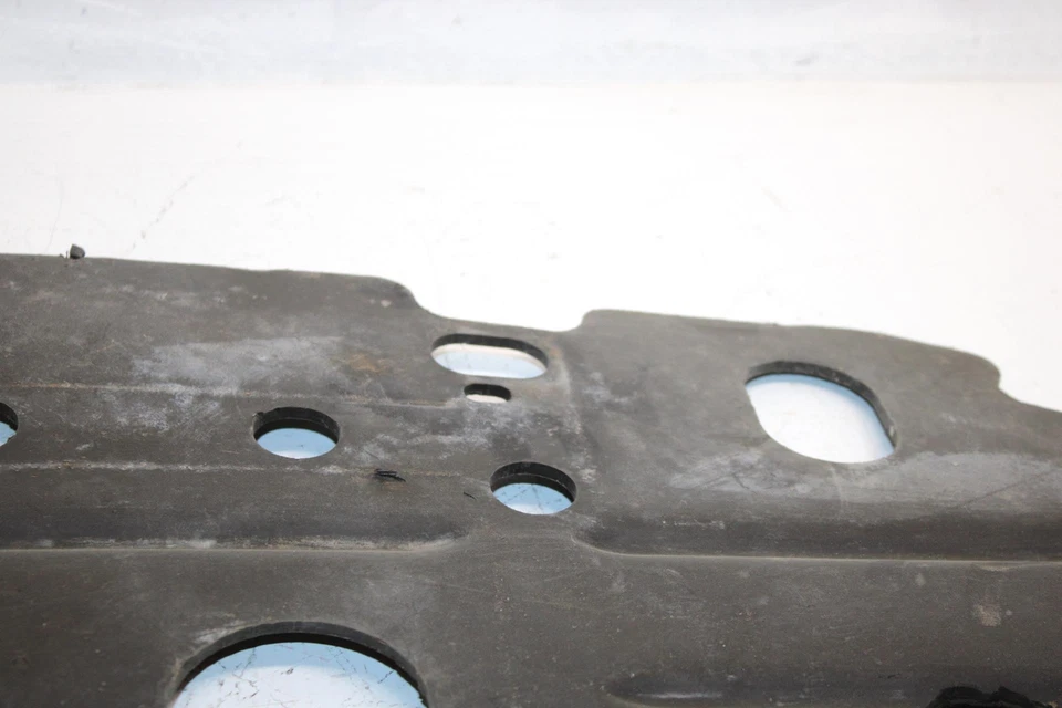 Polaris Magnum 325 2000 OEM placa de deslizamiento protector de roca 5433435 5435005 AP65 Foto 3 de 4