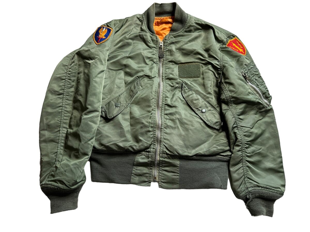 Vietnam War US Air Force L-2B Flight Jacket Patched 70s Vietnam War US Air Force L-2B Flight Jacket Patched 70s