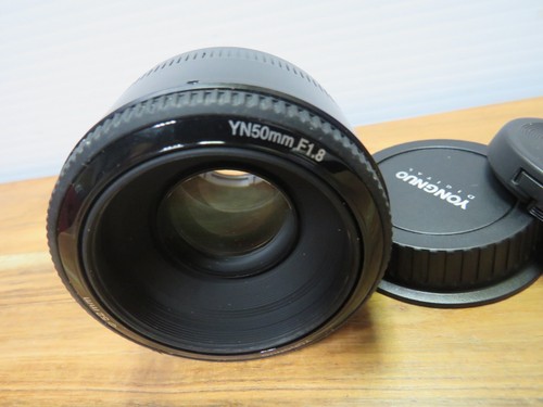YONGNUO Camera Lens 50mm 0.45m/1.5ft works with Canon EOS - Picture 8 of 9