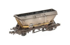 373-951C Graham Farish N Gauge BR HFA Hopper with Coal & Deluxe Weathering